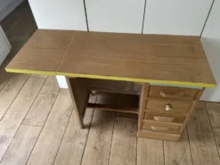 Bureau enfant ancien, rénové
