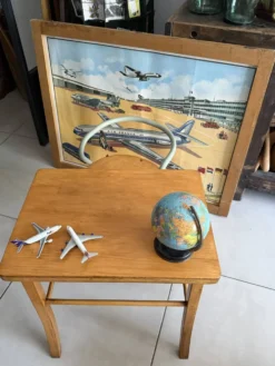 Bureau enfant Baumann en bois et chaise Hitier vintage