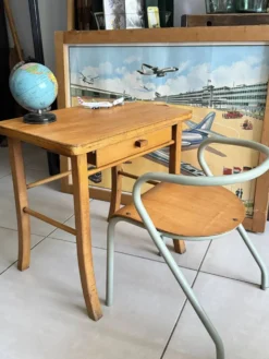 Bureau enfant Baumann en bois et chaise Hitier vintage