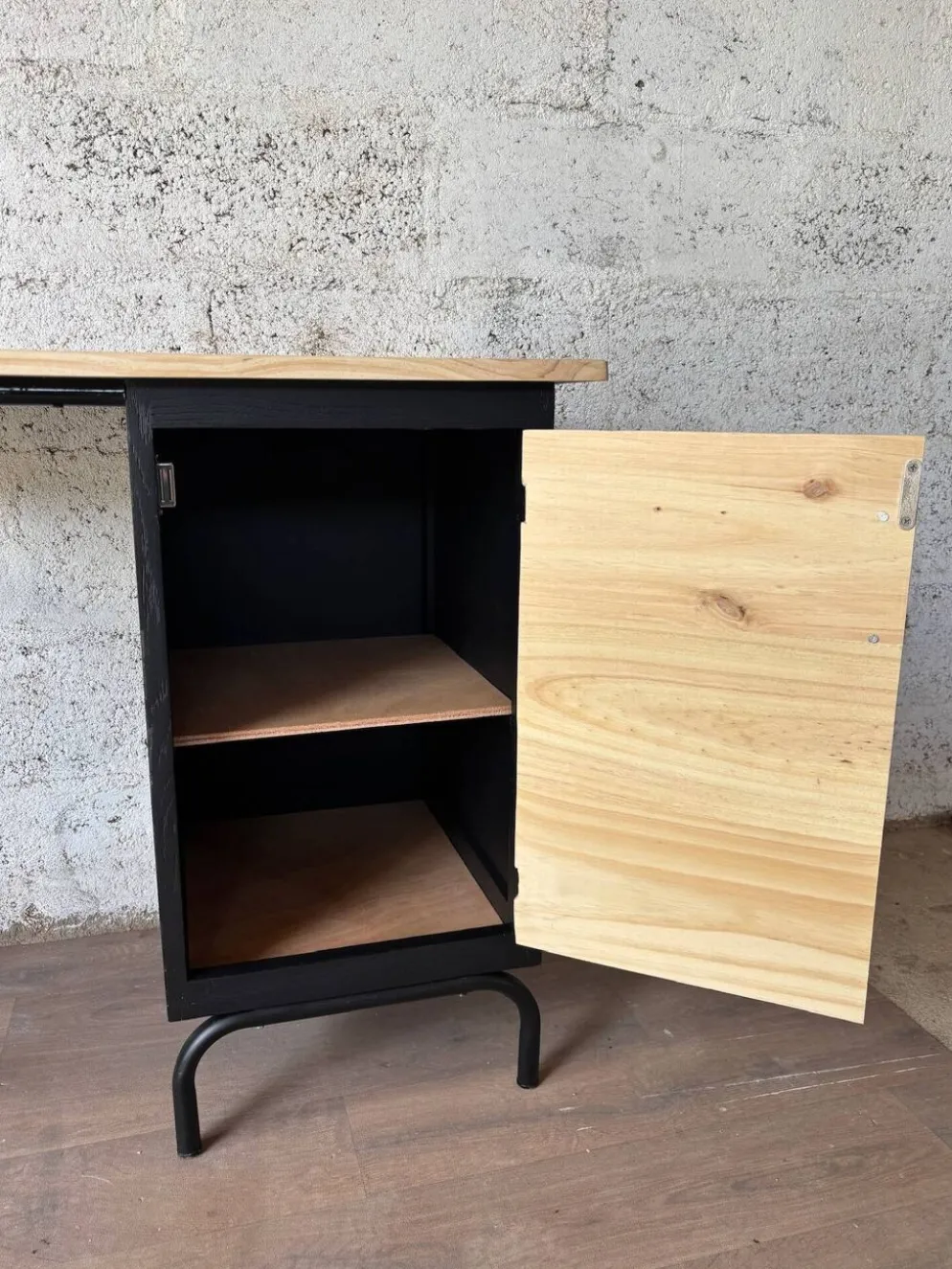 Bureau enfant noir et bois