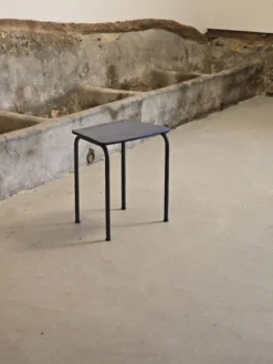 Bureau Enfant plateau repeint bleu