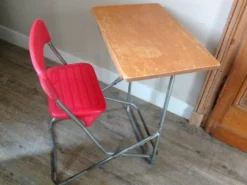 Bureau enfant pliant