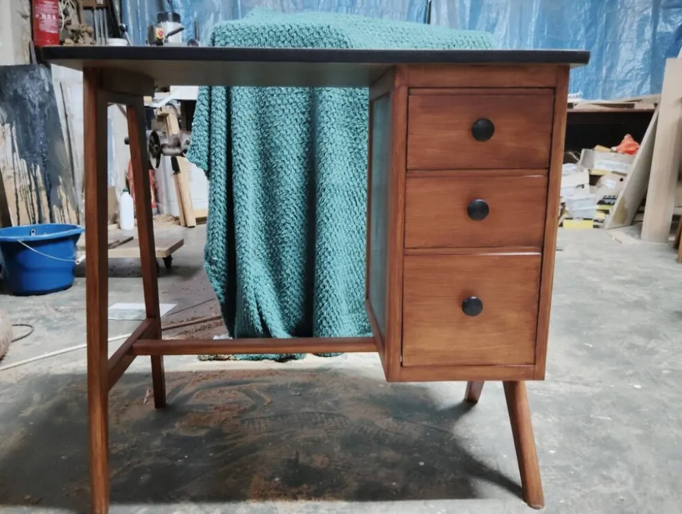 Bureau enfant 50's inspiration scandinave