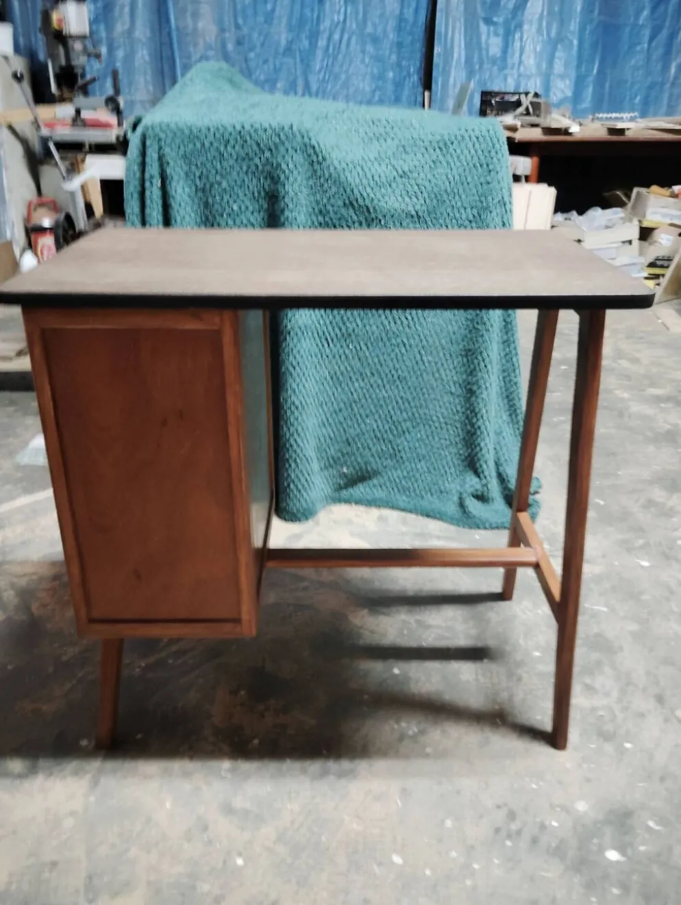 Bureau enfant 50's inspiration scandinave