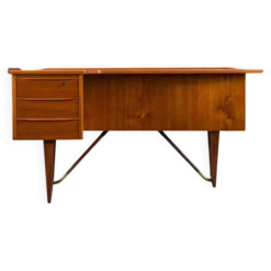 Bureau en forme de boomerang des années 60 en teck par Peter Løvig Nielsen, Danemark.