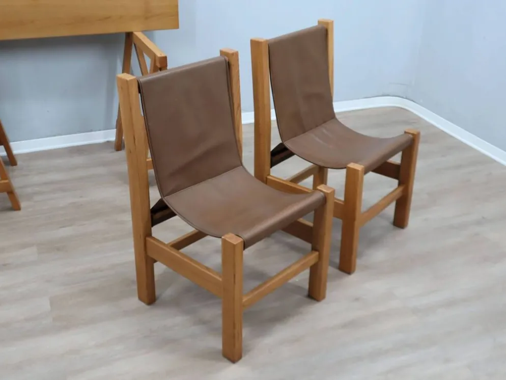 Bureau en hêtre massif avec chaises en cuir, Italie 1970