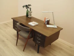 Bureau en noyer danois avec tiroirs, années 1960
