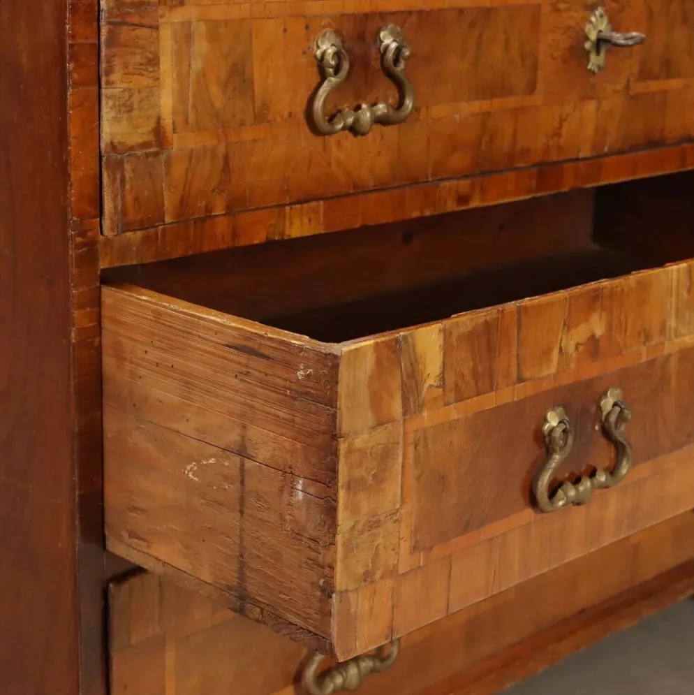 Bureau en noyer - Italie XVIIIe siècle