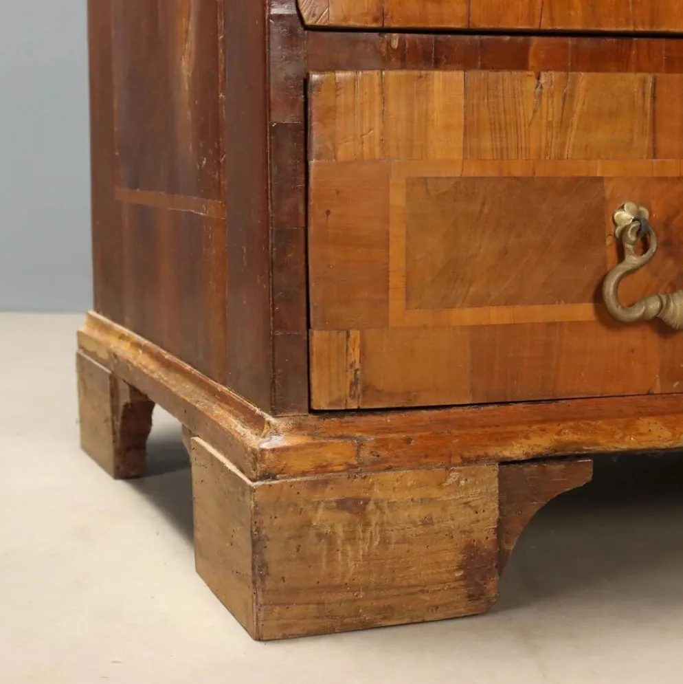 Bureau en noyer - Italie XVIIIe siècle