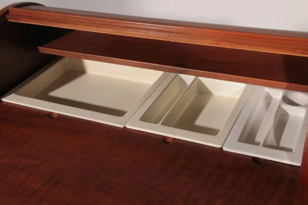 Bureau en noyer "Maia" au design italien par Giotto Stoppino pour Bernini, années 1960.