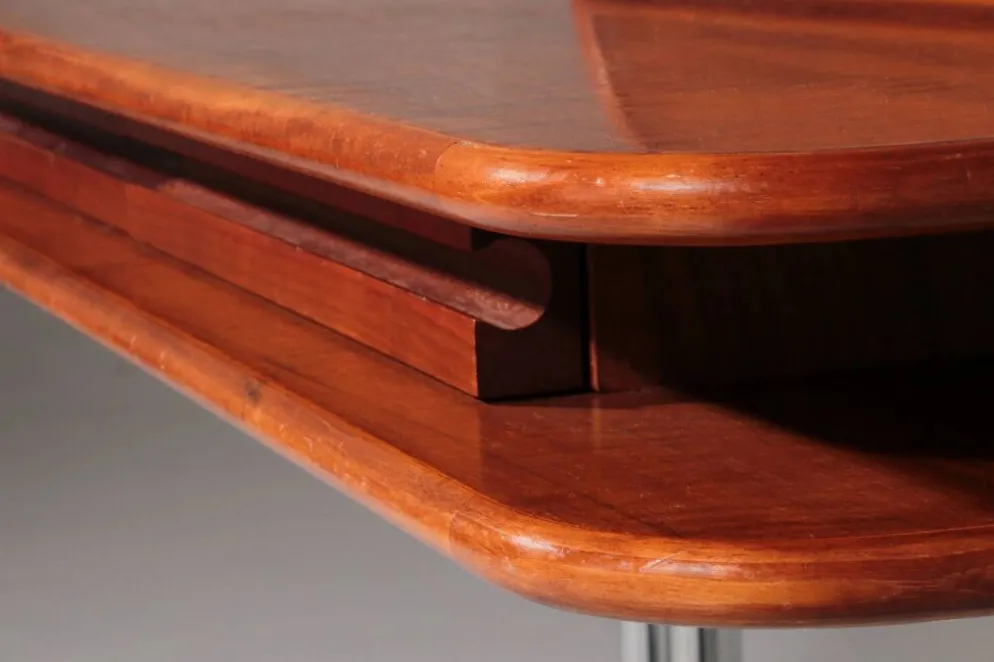 Bureau en noyer "Maia" au design italien par Giotto Stoppino pour Bernini, années 1960.