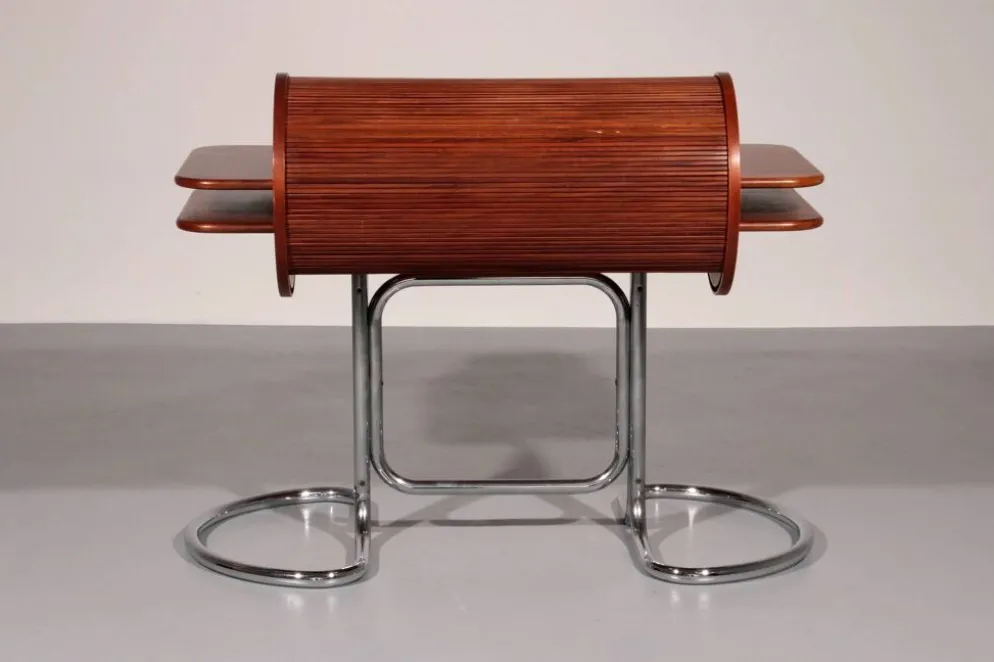 Bureau en noyer "Maia" au design italien par Giotto Stoppino pour Bernini, années 1960.