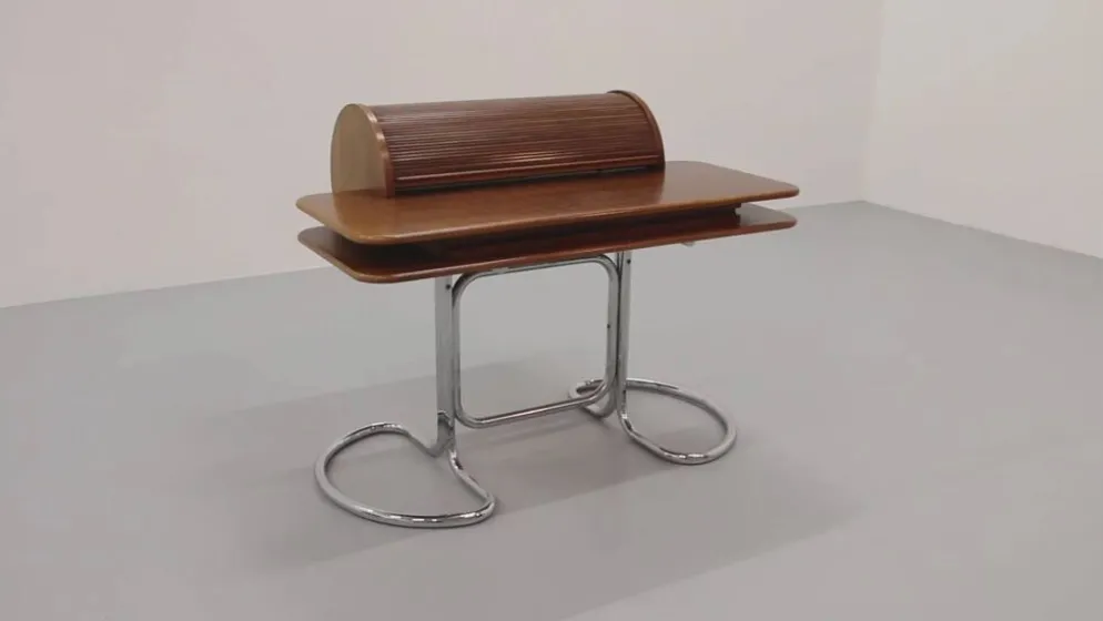 Bureau en noyer "Maia" au design italien par Giotto Stoppino pour Bernini, années 1960.