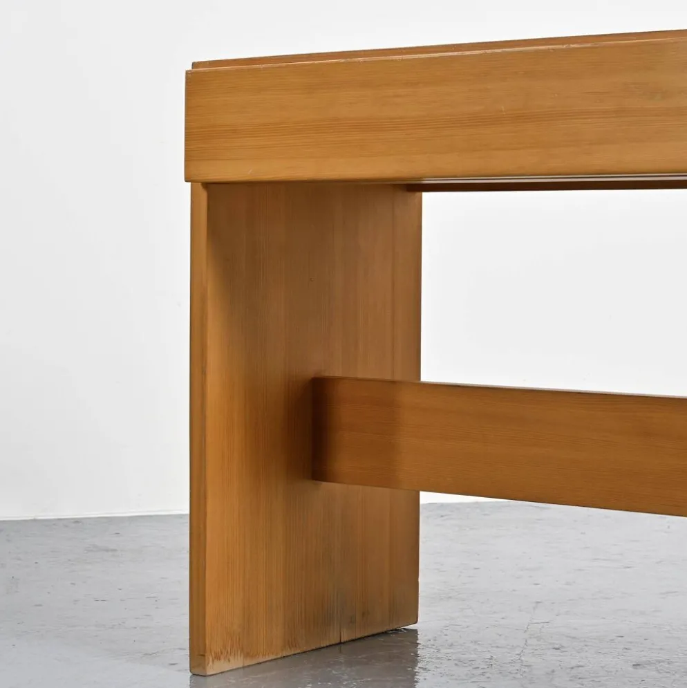 Bureau en orme massif par Maison Regain, année 70