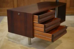 Bureau en palissandre modèle T95 par Osvaldo Borsani pour Tecno 1960’s