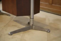 Bureau en palissandre modèle T95 par Osvaldo Borsani pour Tecno 1960’s