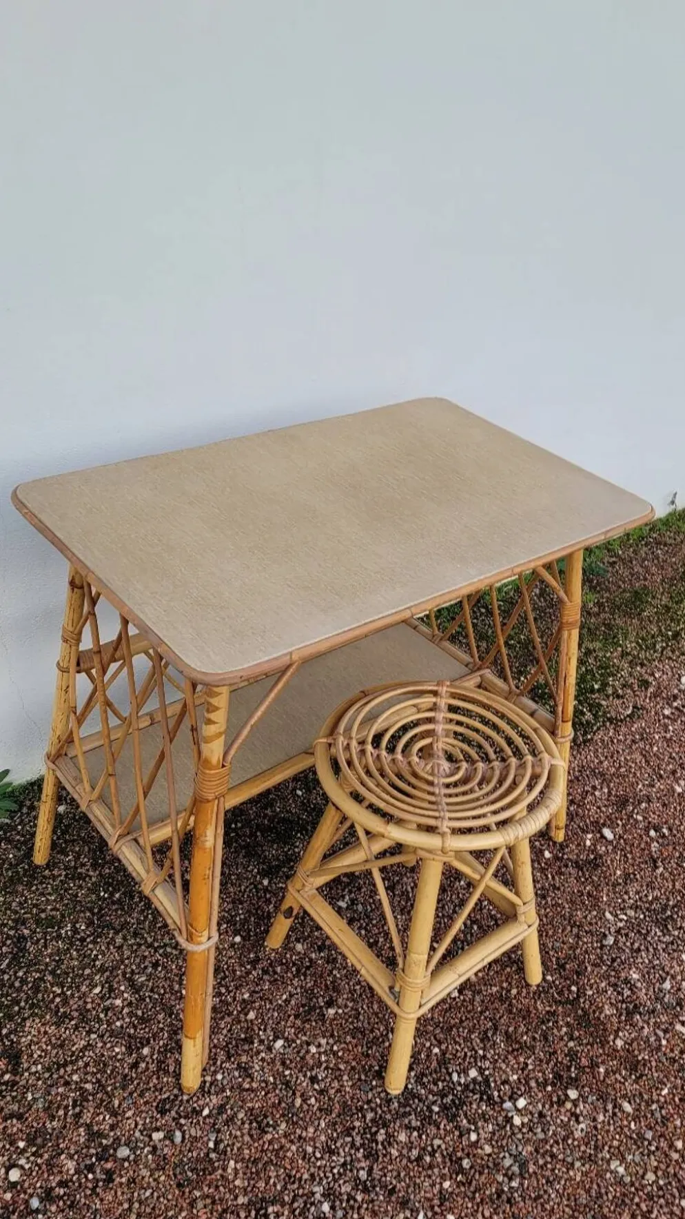 Bureau en rotin avec tabouret vintage- 1950s
