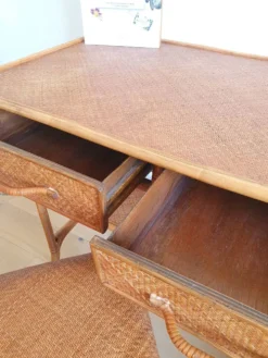 Bureau en rotin vintage