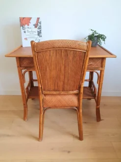 Bureau en rotin vintage
