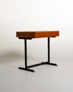 Bureau en teck avec structure en métal noir, production européenne, années 1960