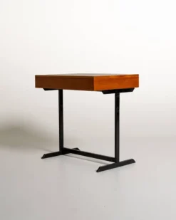 Bureau en teck avec structure en métal noir, production européenne, années 1960