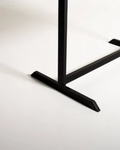 Bureau en teck avec structure en métal noir, production européenne, années 1960