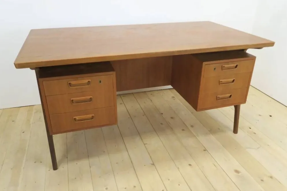 Bureau en teck avec tiroirs, Danemark 1960