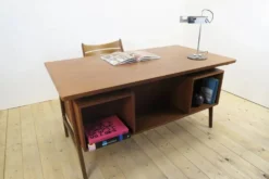 Bureau en teck avec tiroirs, Danemark 1960