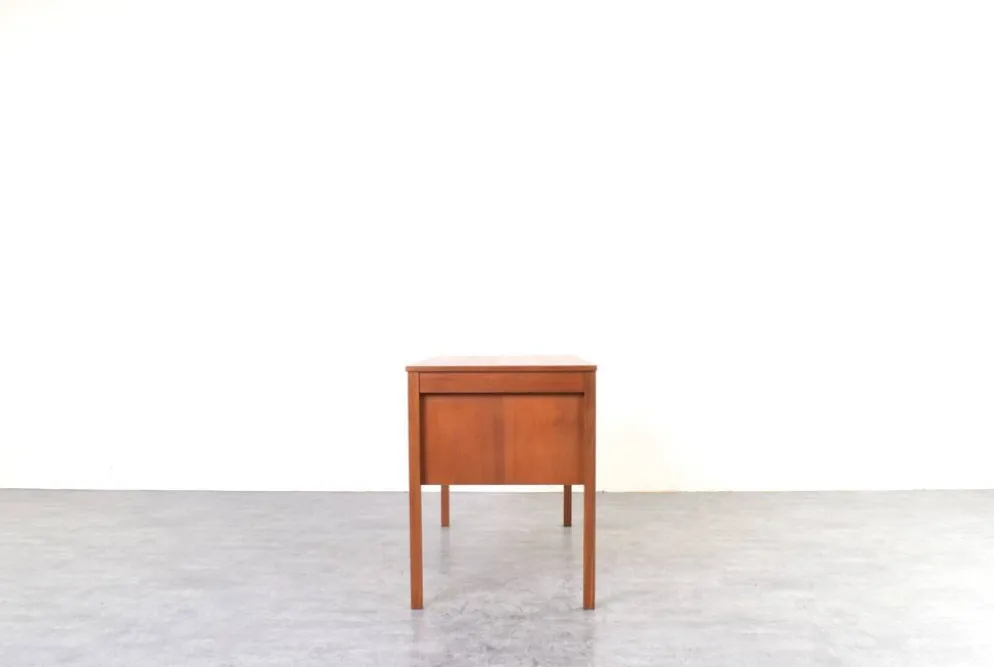 Bureau en teck danois des années 1960 de Domino Møbler.
