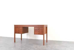 Bureau en teck danois des années 1960 de Domino Møbler.