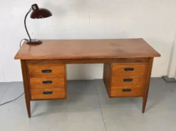 Bureau en teck danois vintage des années 1960