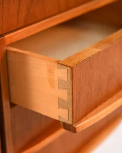Bureau en teck des années 1960 avec extension à rabat.