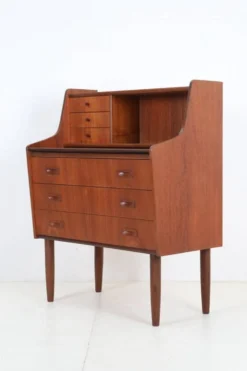 Bureau en teck des années 60 / secrétaire / design danois moderne