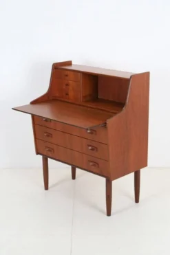 Bureau en teck des années 60 / secrétaire / design danois moderne