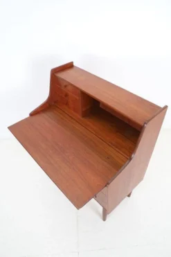 Bureau en teck des années 60 / secrétaire / design danois moderne