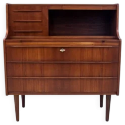 Bureau en teck, design danois, années 1960.