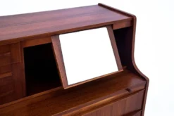 Bureau en teck, design danois, années 1960.
