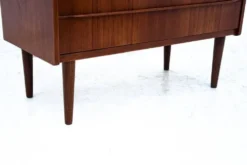 Bureau en teck, design danois, années 1960.