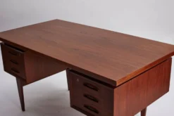 Bureau en teck du milieu du siècle, Danemark années 1960