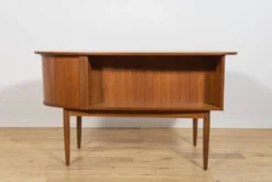 Bureau en teck en forme de rein, libre, des années 1960, Danemark