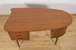 Bureau en teck en forme de rein, libre, des années 1960, Danemark
