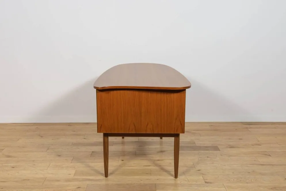 Bureau en teck en forme de rein, libre, des années 1960, Danemark