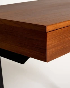 Bureau en teck et métal peint en noir, production européenne, années 1960