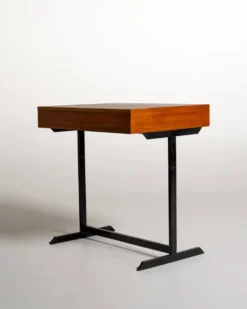 Bureau en teck et métal peint en noir, production européenne, années 1960