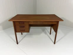 Bureau en teck Gunnar Nielsen Tibergaard Danemark