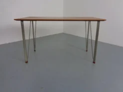 Bureau en teck 3605 par Arne Jacobsen pour Fritz Hansen, années 1950