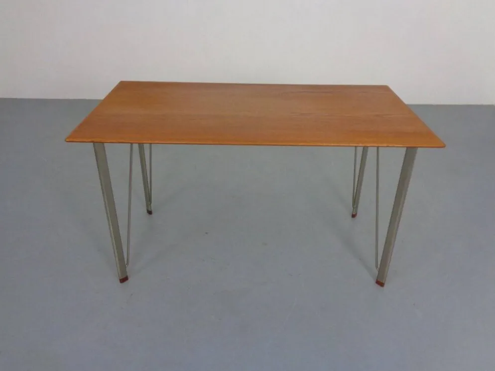 Bureau en teck 3605 par Arne Jacobsen pour Fritz Hansen, années 1950