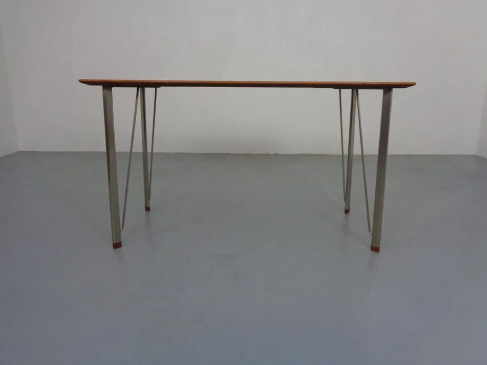 Bureau en teck 3605 par Arne Jacobsen pour Fritz Hansen, années 1950