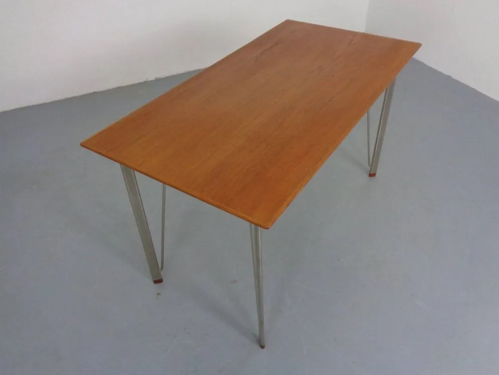 Bureau en teck 3605 par Arne Jacobsen pour Fritz Hansen, années 1950