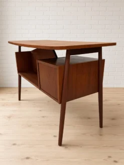 Bureau en teck petit danois par Gunnar Nielsen pour Tibergaard